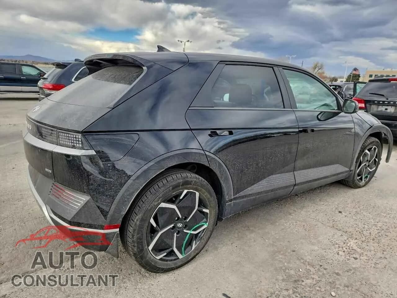 2024 HYUNDAI IONIQ Damaged VIN KM8KNDDFXRU299630 – side profile 2024 HYUNDAI IONIQ Damaged VIN KM8KNDDFXRU299630 – side profile