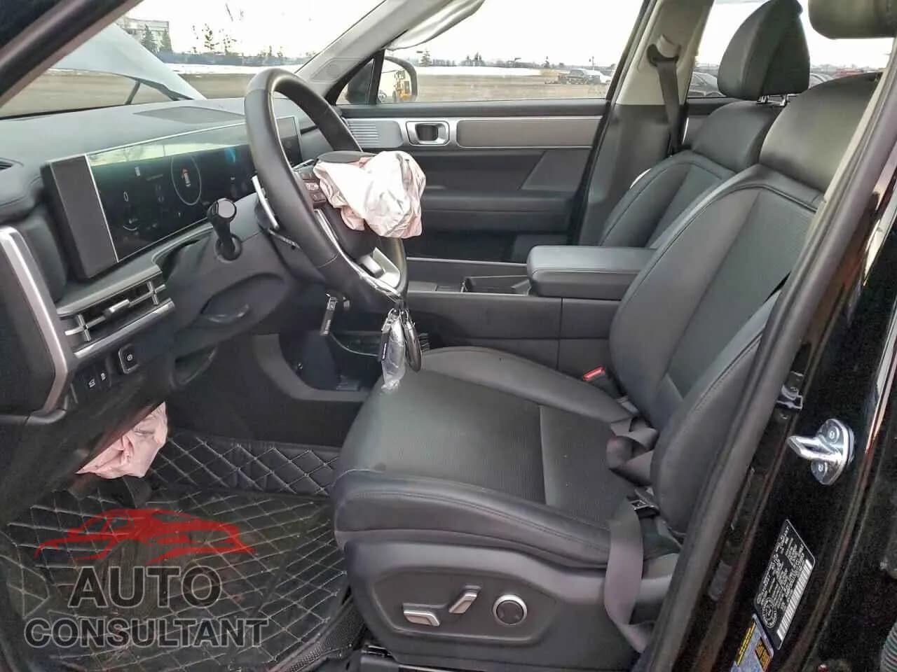 2025 HYUNDAI SANTA FE P Damaged VIN KM8P3DG15SU125983 – exterior detail 2025 HYUNDAI SANTA FE P Damaged VIN KM8P3DG15SU125983 – exterior detail