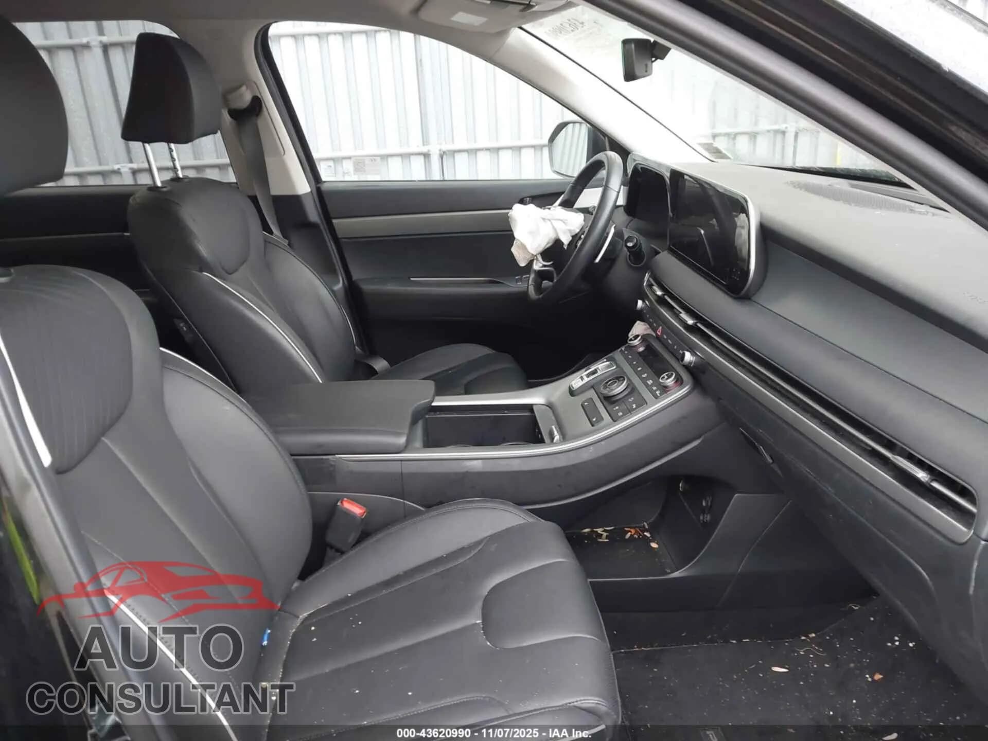 2024 HYUNDAI PALISADE Damaged VIN KM8R2DGE5RU778676 – interior seats 2024 HYUNDAI PALISADE Damaged VIN KM8R2DGE5RU778676 – interior seats