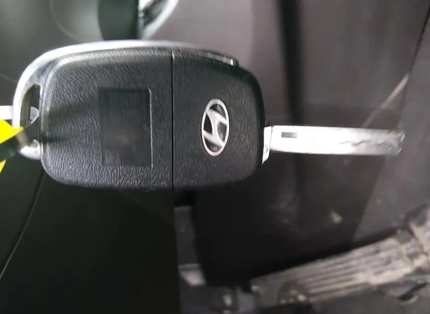 2017 HYUNDAI Santa Fe Used VIN KM8SM4HF5HU239461 – odometer reading 2017 HYUNDAI Santa Fe Used VIN KM8SM4HF5HU239461 – odometer reading