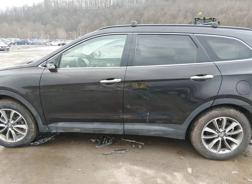 2017 HYUNDAI Santa Fe Used VIN KM8SM4HF5HU239461 – photo 13 2017 HYUNDAI Santa Fe Used VIN KM8SM4HF5HU239461 – photo 13