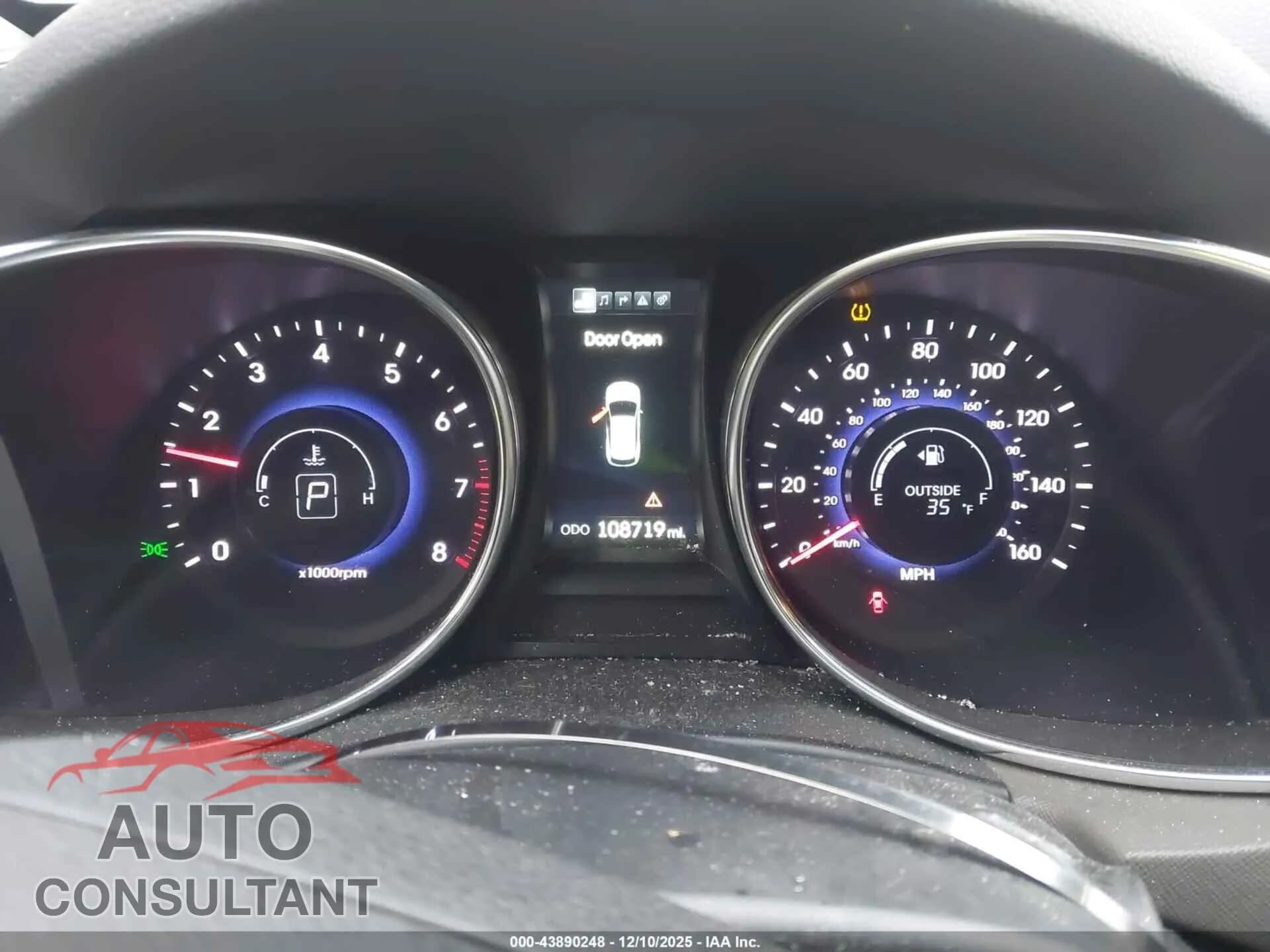 2014 HYUNDAI SANTA FE Damaged VIN KM8SRDHF7EU065731 – exterior detail 2014 HYUNDAI SANTA FE Damaged VIN KM8SRDHF7EU065731 – exterior detail