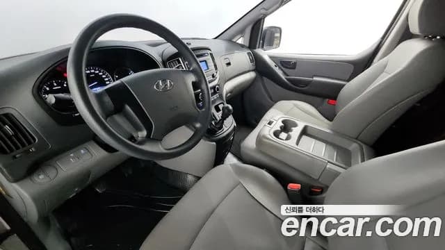 2018 Hyundai The New Grand Starex Van 3-Seater Sold VIN KMFWBX7KAJU989558 – front exterior 2018 Hyundai The New Grand Starex Van 3-Seater Sold VIN KMFWBX7KAJU989558 – front exterior