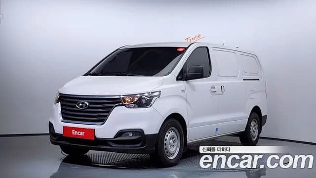 2018 Hyundai The New Grand Starex Van 3-Seater Sold VIN KMFWBX7KAJU989558 – engine bay 2018 Hyundai The New Grand Starex Van 3-Seater Sold VIN KMFWBX7KAJU989558 – engine bay