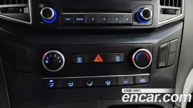 2018 Hyundai The New Grand Starex Van 3-Seater Sold VIN KMFWBX7KAJU989558 – photo 18 2018 Hyundai The New Grand Starex Van 3-Seater Sold VIN KMFWBX7KAJU989558 – photo 18