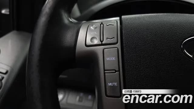 2019 Hyundai The New Grand Starex Van 3-Seater Sold VIN KMFWBX7KAKU005725 – front exterior 2019 Hyundai The New Grand Starex Van 3-Seater Sold VIN KMFWBX7KAKU005725 – front exterior