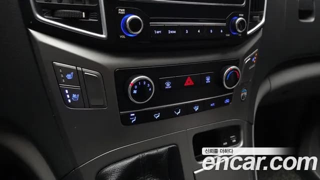 2019 Hyundai The New Grand Starex Van 3-Seater Sold VIN KMFWBX7KAKU005725 – dashboard 2019 Hyundai The New Grand Starex Van 3-Seater Sold VIN KMFWBX7KAKU005725 – dashboard