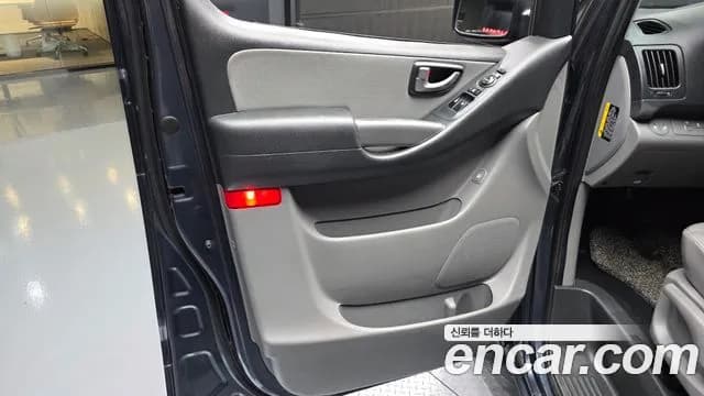 2019 Hyundai The New Grand Starex Van 3-Seater Sold VIN KMFWBX7KAKU005725 – photo 28 2019 Hyundai The New Grand Starex Van 3-Seater Sold VIN KMFWBX7KAKU005725 – photo 28
