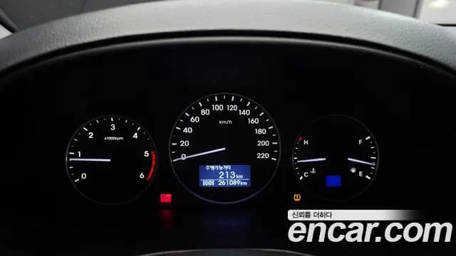 2021 Hyundai The New Grand Starex Van 3-Seater Sold VIN KMFWBX7KAMU198882 – dashboard 2021 Hyundai The New Grand Starex Van 3-Seater Sold VIN KMFWBX7KAMU198882 – dashboard