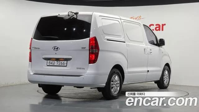 2017 Hyundai Grand Starex 3-Seater VAN Sold VIN KMFWBX7KBHU898067 – photo 11 2017 Hyundai Grand Starex 3-Seater VAN Sold VIN KMFWBX7KBHU898067 – photo 11