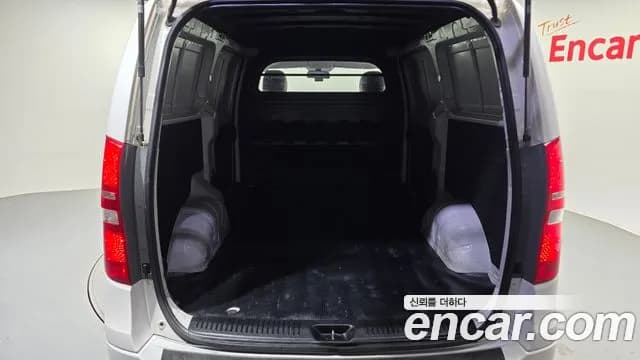 2017 Hyundai Grand Starex 3-Seater VAN Sold VIN KMFWBX7KBHU898067 – photo 12 2017 Hyundai Grand Starex 3-Seater VAN Sold VIN KMFWBX7KBHU898067 – photo 12