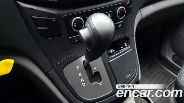 2017 Hyundai Grand Starex 5-Seater VAN Sold VIN KMFWBX7KBHU918723 – trunk area 2017 Hyundai Grand Starex 5-Seater VAN Sold VIN KMFWBX7KBHU918723 – trunk area