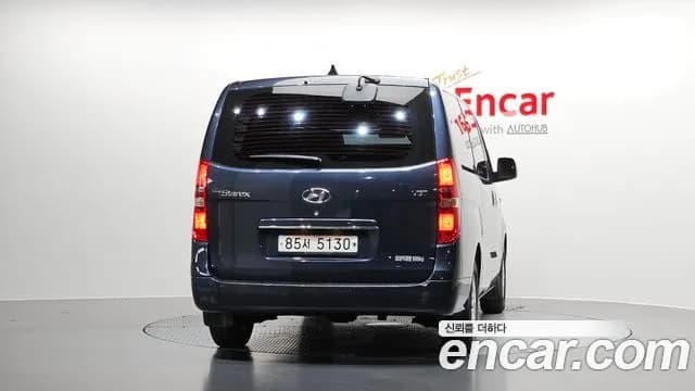 2017 Hyundai Grand Starex 5-Seater VAN Sold VIN KMFWBX7KBHU923684 – rear exterior 2017 Hyundai Grand Starex 5-Seater VAN Sold VIN KMFWBX7KBHU923684 – rear exterior