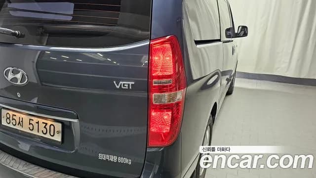 2017 Hyundai Grand Starex 5-Seater VAN Sold VIN KMFWBX7KBHU923684 – photo 11 2017 Hyundai Grand Starex 5-Seater VAN Sold VIN KMFWBX7KBHU923684 – photo 11