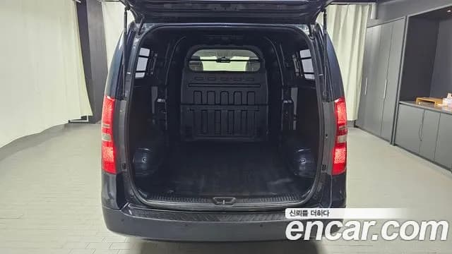 2017 Hyundai Grand Starex 5-Seater VAN Sold VIN KMFWBX7KBHU923684 – photo 30 2017 Hyundai Grand Starex 5-Seater VAN Sold VIN KMFWBX7KBHU923684 – photo 30