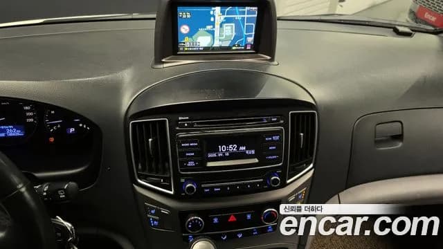 2018 Hyundai Grand Starex 5-Seater VAN Sold VIN KMFWBX7KBJU925493 – exterior detail 2018 Hyundai Grand Starex 5-Seater VAN Sold VIN KMFWBX7KBJU925493 – exterior detail