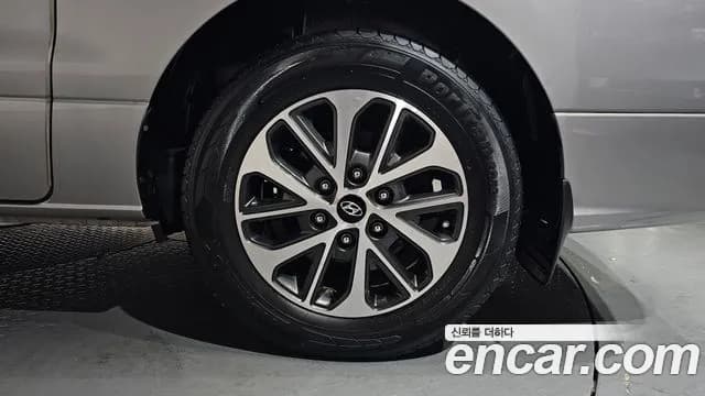 2018 Hyundai Grand Starex 5-Seater VAN Sold VIN KMFWBX7KBJU927806 – photo 12 2018 Hyundai Grand Starex 5-Seater VAN Sold VIN KMFWBX7KBJU927806 – photo 12