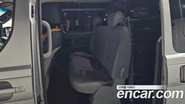 2018 Hyundai Grand Starex 5-Seater VAN Sold VIN KMFWBX7KBJU927806 – photo 19 2018 Hyundai Grand Starex 5-Seater VAN Sold VIN KMFWBX7KBJU927806 – photo 19