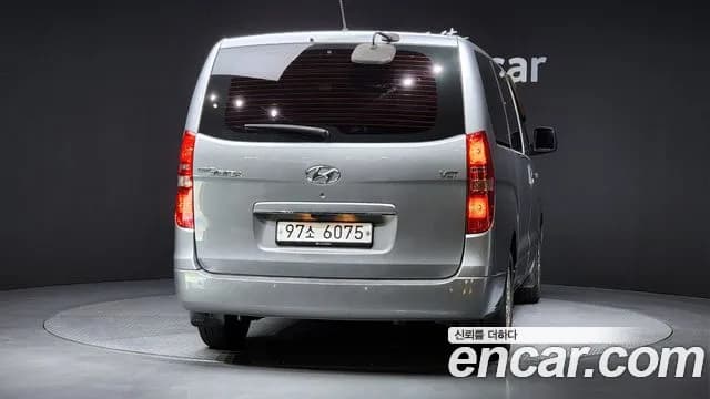 2018 Hyundai Grand Starex 5-Seater VAN Sold VIN KMFWBX7KBJU927884 – interior seats 2018 Hyundai Grand Starex 5-Seater VAN Sold VIN KMFWBX7KBJU927884 – interior seats