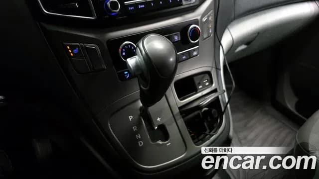 2018 Hyundai Grand Starex 5-Seater VAN Sold VIN KMFWBX7KBJU928614 – photo 13 2018 Hyundai Grand Starex 5-Seater VAN Sold VIN KMFWBX7KBJU928614 – photo 13