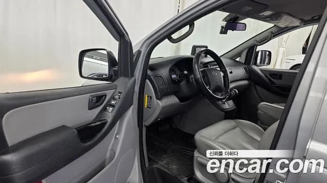 2018 Hyundai Grand Starex 5-Seater VAN Sold VIN KMFWBX7KBJU929766 – front exterior 2018 Hyundai Grand Starex 5-Seater VAN Sold VIN KMFWBX7KBJU929766 – front exterior