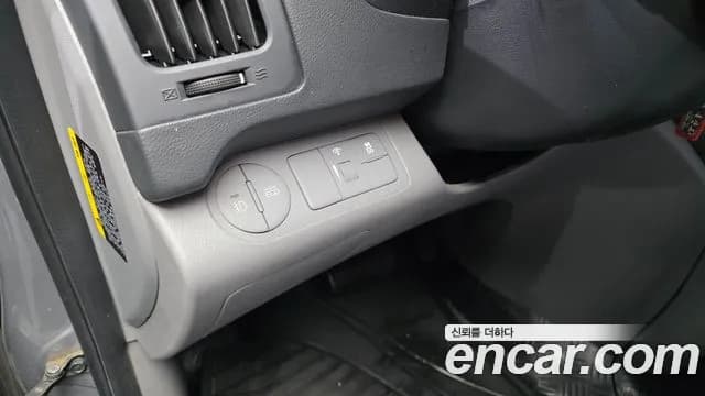 2018 Hyundai Grand Starex 3-Seater VAN Sold VIN KMFWBX7KBJU931724 – photo 11 2018 Hyundai Grand Starex 3-Seater VAN Sold VIN KMFWBX7KBJU931724 – photo 11