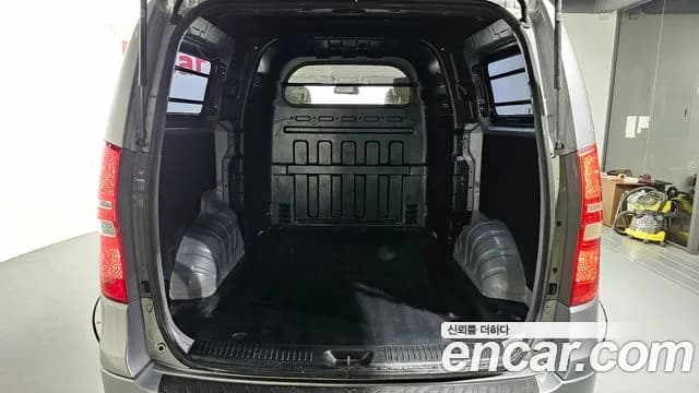 2018 Hyundai Grand Starex 5-Seater VAN Sold VIN KMFWBX7KBJU938867 – photo 20 2018 Hyundai Grand Starex 5-Seater VAN Sold VIN KMFWBX7KBJU938867 – photo 20