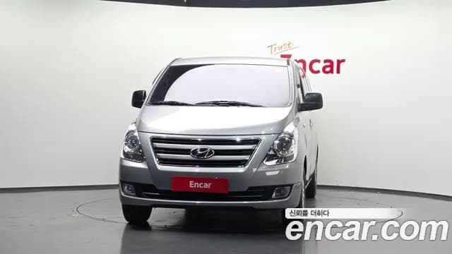 2018 Hyundai Grand Starex 5-Seater VAN Sold VIN KMFWBX7KBJU949826 – rear exterior 2018 Hyundai Grand Starex 5-Seater VAN Sold VIN KMFWBX7KBJU949826 – rear exterior