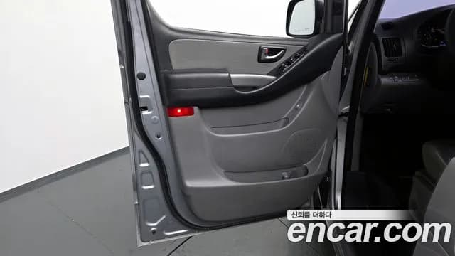 2018 Hyundai Grand Starex 5-Seater VAN Sold VIN KMFWBX7KBJU949826 – photo 12 2018 Hyundai Grand Starex 5-Seater VAN Sold VIN KMFWBX7KBJU949826 – photo 12