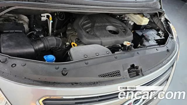 2018 Hyundai Grand Starex 5-Seater VAN Sold VIN KMFWBX7KBJU949985 – exterior detail 2018 Hyundai Grand Starex 5-Seater VAN Sold VIN KMFWBX7KBJU949985 – exterior detail