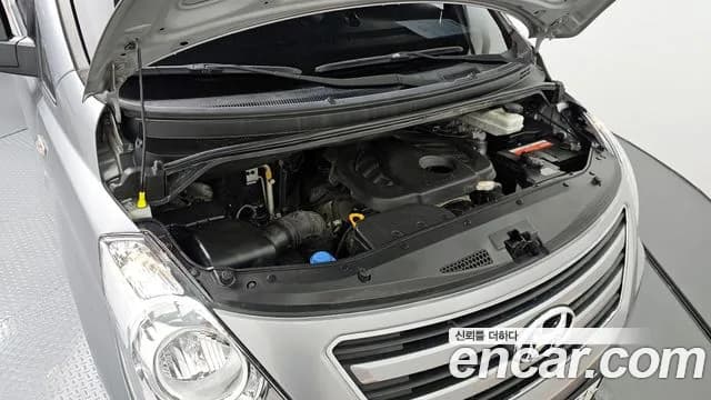 2018 Hyundai Grand Starex 3-Seater VAN Sold VIN KMFWBX7KBJU956996 – rear exterior 2018 Hyundai Grand Starex 3-Seater VAN Sold VIN KMFWBX7KBJU956996 – rear exterior