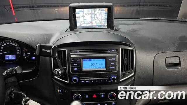 2018 Hyundai Grand Starex 5-Seater VAN Sold VIN KMFWBX7KBJU962633 – front exterior 2018 Hyundai Grand Starex 5-Seater VAN Sold VIN KMFWBX7KBJU962633 – front exterior