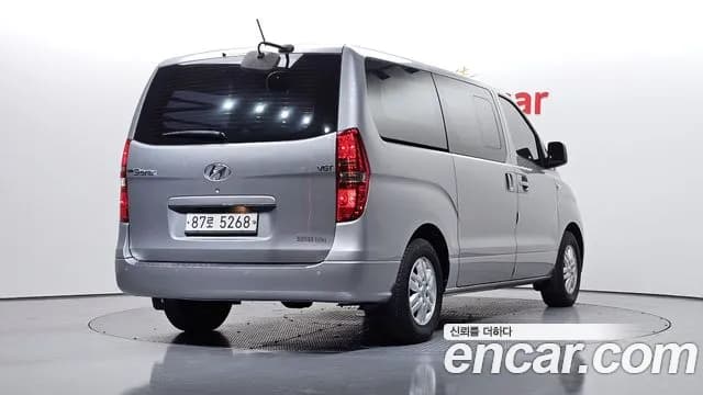 2018 Hyundai Grand Starex 5-Seater VAN Sold VIN KMFWBX7KBJU962633 – interior seats 2018 Hyundai Grand Starex 5-Seater VAN Sold VIN KMFWBX7KBJU962633 – interior seats