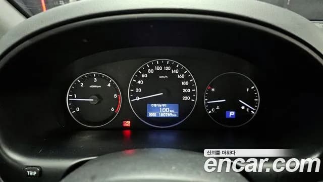 2018 Hyundai Grand Starex 5-Seater VAN Sold VIN KMFWBX7KBJU962633 – exterior detail 2018 Hyundai Grand Starex 5-Seater VAN Sold VIN KMFWBX7KBJU962633 – exterior detail