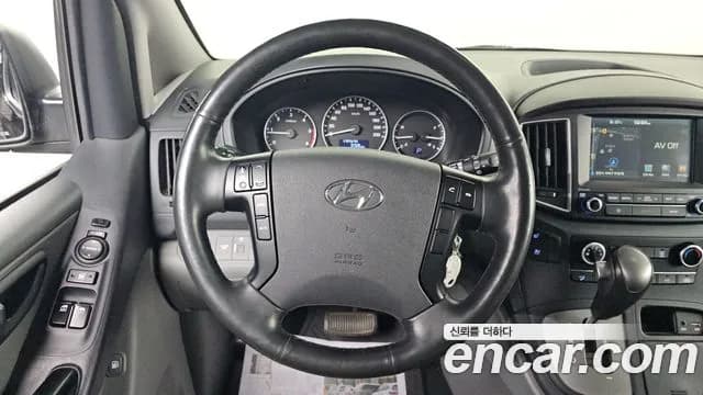 2018 Hyundai The New Grand Starex Van 5-Seater Sold VIN KMFWBX7KBJU975580 – front exterior 2018 Hyundai The New Grand Starex Van 5-Seater Sold VIN KMFWBX7KBJU975580 – front exterior