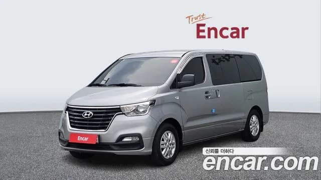 2018 Hyundai The New Grand Starex Van 5-Seater Sold VIN KMFWBX7KBJU976289 – interior seats 2018 Hyundai The New Grand Starex Van 5-Seater Sold VIN KMFWBX7KBJU976289 – interior seats