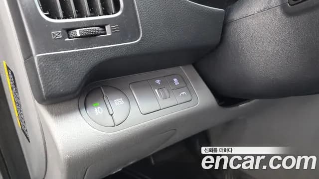 2018 Hyundai The New Grand Starex Van 5-Seater Sold VIN KMFWBX7KBJU976531 – dashboard 2018 Hyundai The New Grand Starex Van 5-Seater Sold VIN KMFWBX7KBJU976531 – dashboard
