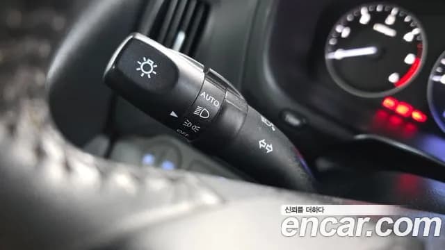 2018 Hyundai The New Grand Starex Van 5-Seater Sold VIN KMFWBX7KBJU976531 – photo 14 2018 Hyundai The New Grand Starex Van 5-Seater Sold VIN KMFWBX7KBJU976531 – photo 14