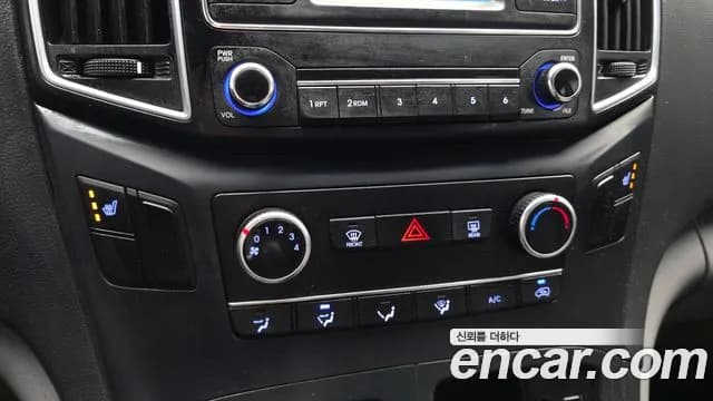 2018 Hyundai The New Grand Starex Van 5-Seater Sold VIN KMFWBX7KBJU976531 – photo 16 2018 Hyundai The New Grand Starex Van 5-Seater Sold VIN KMFWBX7KBJU976531 – photo 16