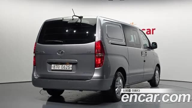 2018 Hyundai The New Grand Starex Van 5-Seater Sold VIN KMFWBX7KBJU976531 – photo 18 2018 Hyundai The New Grand Starex Van 5-Seater Sold VIN KMFWBX7KBJU976531 – photo 18