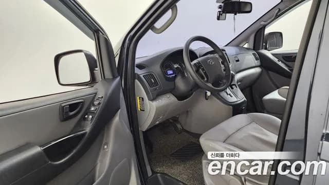 2018 Hyundai The New Grand Starex Van 5-Seater Sold VIN KMFWBX7KBJU981710 – undercarriage 2018 Hyundai The New Grand Starex Van 5-Seater Sold VIN KMFWBX7KBJU981710 – undercarriage