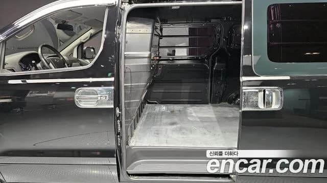 2018 Hyundai The New Grand Starex Van 3-Seater Sold VIN KMFWBX7KBJU984868 – photo 12 2018 Hyundai The New Grand Starex Van 3-Seater Sold VIN KMFWBX7KBJU984868 – photo 12