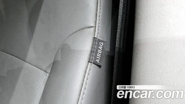 2018 Hyundai The New Grand Starex Van 3-Seater Sold VIN KMFWBX7KBJU984868 – photo 17 2018 Hyundai The New Grand Starex Van 3-Seater Sold VIN KMFWBX7KBJU984868 – photo 17