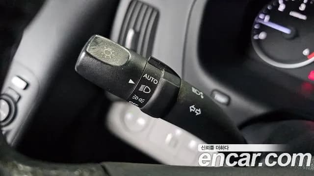 2018 Hyundai The New Grand Starex Van 3-Seater Sold VIN KMFWBX7KBJU984868 – photo 28 2018 Hyundai The New Grand Starex Van 3-Seater Sold VIN KMFWBX7KBJU984868 – photo 28
