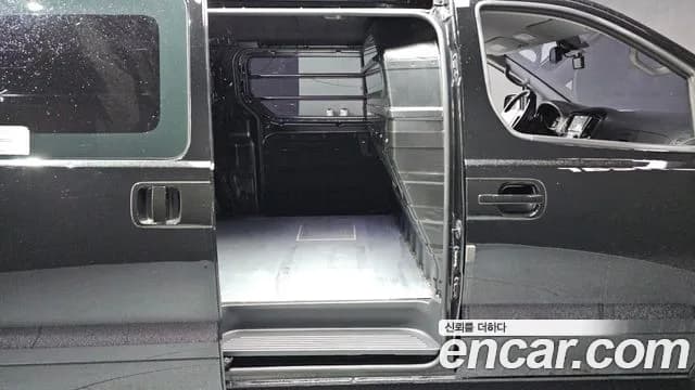 2018 Hyundai The New Grand Starex Van 3-Seater Sold VIN KMFWBX7KBJU986318 – side profile 2018 Hyundai The New Grand Starex Van 3-Seater Sold VIN KMFWBX7KBJU986318 – side profile