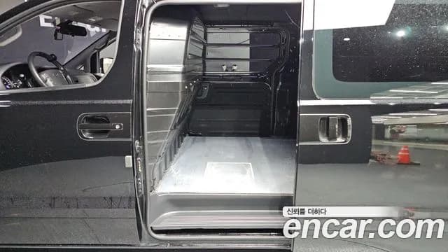 2018 Hyundai The New Grand Starex Van 3-Seater Sold VIN KMFWBX7KBJU986318 – photo 15 2018 Hyundai The New Grand Starex Van 3-Seater Sold VIN KMFWBX7KBJU986318 – photo 15
