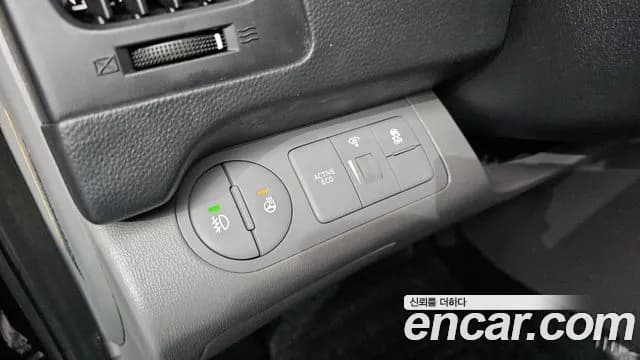 2018 Hyundai The New Grand Starex Van 3-Seater Sold VIN KMFWBX7KBJU986318 – photo 20 2018 Hyundai The New Grand Starex Van 3-Seater Sold VIN KMFWBX7KBJU986318 – photo 20