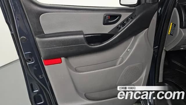 2019 Hyundai The New Grand Starex Van 3-Seater Sold VIN KMFWBX7KBKU003950 – side profile 2019 Hyundai The New Grand Starex Van 3-Seater Sold VIN KMFWBX7KBKU003950 – side profile