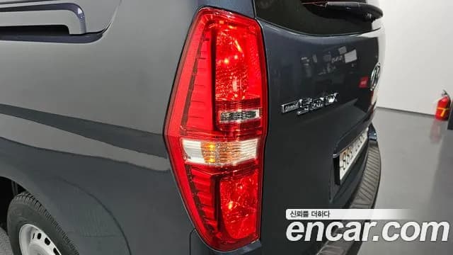2019 Hyundai The New Grand Starex Van 3-Seater Sold VIN KMFWBX7KBKU003950 – undercarriage 2019 Hyundai The New Grand Starex Van 3-Seater Sold VIN KMFWBX7KBKU003950 – undercarriage