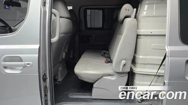 2019 Hyundai The New Grand Starex Van 5-Seater Sold VIN KMFWBX7KBKU005054 – photo 19 2019 Hyundai The New Grand Starex Van 5-Seater Sold VIN KMFWBX7KBKU005054 – photo 19